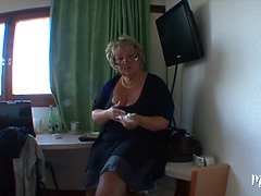 Enthousiasteling, Anaal, Mooie dikke vrouwen, Grote kont, Grote mammen, Oudere vrouw, Rijpe lesbienne