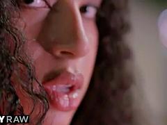 Anal, Sucer une bite, Brunette brune, Faciale, Chevaucher
