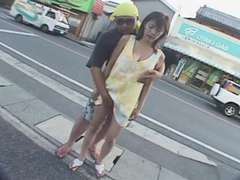 指いじり, 日本人, 公共