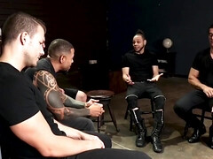 Anaal, Bruinharig, Diep in de keel, Dubbele penetratie, Fetisj, Handbeurt, Hd, Tepels