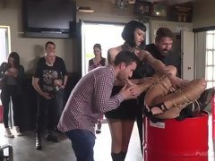 Anal, Sadomasoquismo, Mamada, Amarrada, Hembra, Tacones, Pequeña, Sexo fuerte