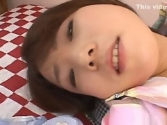 Asiatisch, Blasen, Spermaladung, Aufs gesicht abspritzen, Fingern, Hardcore, Japanische massage, Jungendliche (18+)