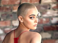 ブロンド, フェラチオ, バック, 指いじり, キス, 剃毛, ティーン, オッパイの