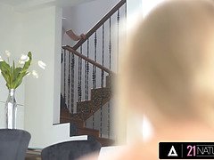 Kont naar mond, Grote mammen, Pijpbeurt, Sperma in mond, Sperma shot, Diep in de keel, Hd, Tieten likken