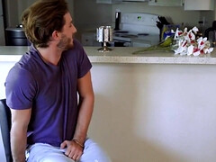 Kinderhüterin, Grosse titten, Braunhaarige, Betrug, Hardcore, Mutti, Jungendliche (18+), Ehefrau