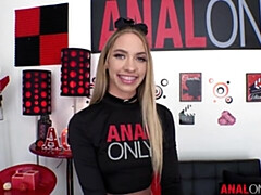 Anal, Gros cul, Grosse bite, Sucer une bite, En levrette, Seins naturels, Adolescente, Nénés