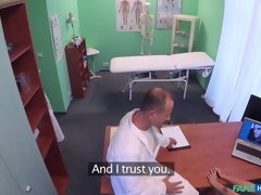 Blasen, Fingern, Handjob, Lecken, Krankenschwester, Büro, Muschi, Uniform