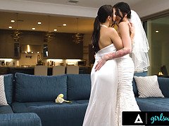 Cunnilingus, Tetas grandes, Penetracion con dedos, Besar, Lesbiana, Coño, Sexo fuerte, Chupando