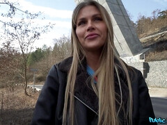 Grosse titten, Blondine, Blasen, Schwanz, Europäisch, Öffentlich, Russisch, Titten