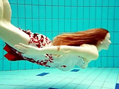 Hembra, Peludo, Hd, Piscina, Público, Ruso, Adolescente, Bajo el agua