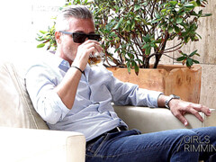 Badpak, Pijpbeurt, Sperma shot, Harig, Hongaars, Anaal likken, Mager, Trio