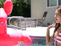 Aziatisch, Grote lul, Pijpbeurt, Beroemdheid, Sperma in gezicht, Tieten likken