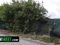 Preservatif, En levrette, Hard, Hd, Nue  à poil, Seins naturels, Rasée, Adolescente