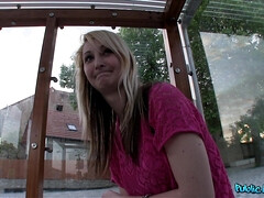 Amateur, Rubia, Mamada, Al aire libre, Pov, Público, Realidad, Tragarse