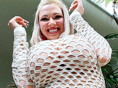 Grosser arsch, Grosse titten, Blondine, Handjob, Masturbation, Milf, Im freien, Rasiert