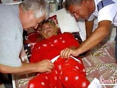 Amateur, Sucer une bite, Partouze, Mamie, Fait maison, Masturbation, Mature, Plan cul à trois