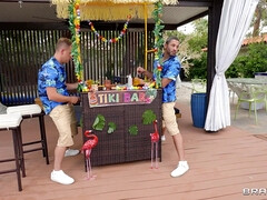 Amerikanisch, Grosser arsch, Blasen, Im freien, Muschi, Eng, Titten, Nass