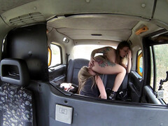 Blondine, Absätze, Lesbisch, Lecken, Masturbation, Geld, Im freien, Eng