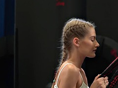 Europäisch, Sporthalle, Behaart, Masturbation, Russisch, Sport, Jungendliche (18+), Titten