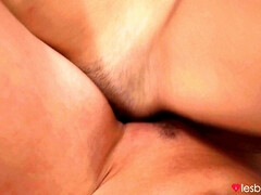 Chambre à dormir, Tchèque, Doigter, Lesbienne, Léchez, Seins naturels, Chatte, Rasée