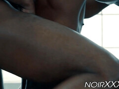 Grosse bite, Noire, Homosexuelle, Gym, Hd, Interracial, Muscle, Lécher le sphincter