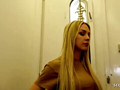 Gros seins, Allemand, Jeans, Public, Lécher le sphincter, Jupe, Jarretelles, Adolescente