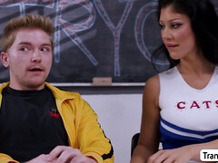 Grote mammen, Pijpbeurt, Diep in de keel, Likken, Kut duiken, Shemale