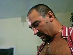 Grosse titten, Blasen, Braunhaarige, Spermaladung, Handjob, Lingerie, Höschen, Titten