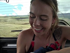 Amateur, Rubia, Mamada, Coche, Corrida, Estrella porno, Pov, Público