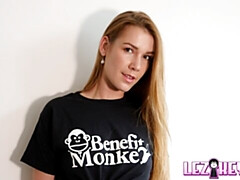 Culo, Besar, Lesbiana, Lencería, Masturbación, Coño, Afeitado, Flaco