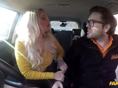 Lieveling, Blond, Auto, Mollig, Hardcore, Likken, Kut duiken, Rijden