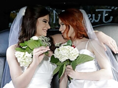 Vingeren, Moeder die ik wil neuken, Kut duiken, Roodharige vrouw, Kousen, Voorbinddildo, Strippen, Speelgoed