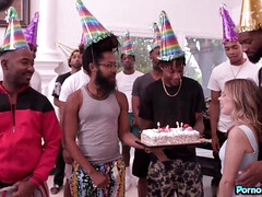 18 jaar, Pijpbeurt, Diep in de keel, Lul, Zwart, Monster, Anaal likken, Tiener