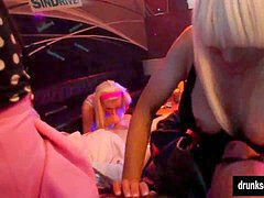 Pijpbeurt, Pop, Openbaar