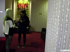 Rubia, Morena, Club, Europeo, Lesbiana, Afeitado, Adolescente, Juguetes