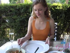 Amateur, Sucer une bite, Petite amie, Orgasme, Petite femme, Pov, Chatte, Maigrichonne