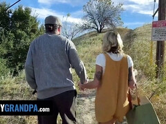 Rubia, Garganta profunda, Atragantadas, Abuelo, Pequeña, Pov, Flaco, Tetas