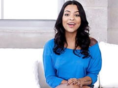 Pijpbeurt, Bruinharig, Hondjeshouding, Latijnse vrouw, Geschoren, Strippen, Tiener, Tieten likken