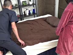 Asiatisch, Schönheit, Besamung, Fingern, Japanische massage, Küssen, Massage, Milf