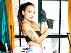 Grosser arsch, Grosse titten, Blasen, Hundestellung, Handjob, Latina, Milf, Pov