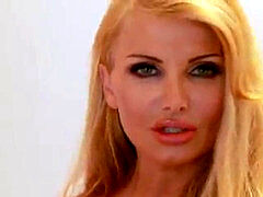 Britannique, Femme couguar, Mère que j'aimerais baiser