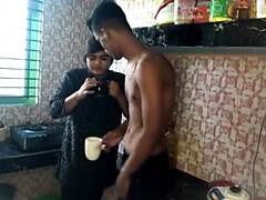 Gros cul, Couple, Hd, Fait maison, Indienne, Cuisine, Mature, Seins naturels