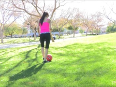 Fetiche, Penetracion con dedos, Fetiche de pies, Masaje, Masturbación, Orgasmo, Público, Solo