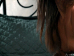 Жопа, Язык в попке, Спальня, Большие сиськи, Блондинки, Измена, Поцелуи, Пирсинг