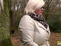 Schönheit, Geile alte tussi, Fingern, Lesbisch, Reif, Milf, Mutti, Muschi