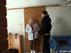 Blondine, Vollbusig, Reif, Milf, Mutti, Natürlichen titten, Muschi, Stiefmutter