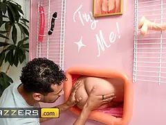 Brazzers - Alex Jones likes using all kinds of toys on Jessie Rogers before he pounds her hard