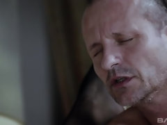 Брюнетки, Белье