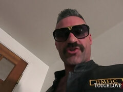 お尻, デカ尻, デカパイ, フェラチオ, 手コキする, ハードコア, 馬乗り, オッパイの