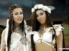 Tussi, Nahaufnahme, Hundestellung, Fingern, Küssen, Lesbisch, Lecken, Muschi